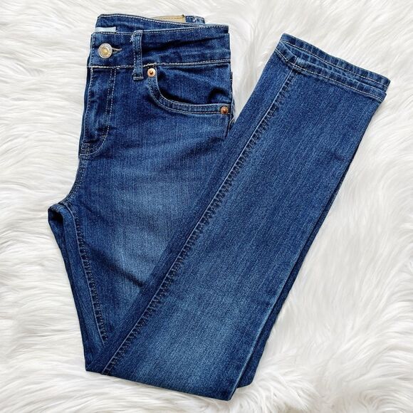 Levi's Girlfriend Skinny Jeans Denim Dark Wash Size 10 - Picture 1 of 7